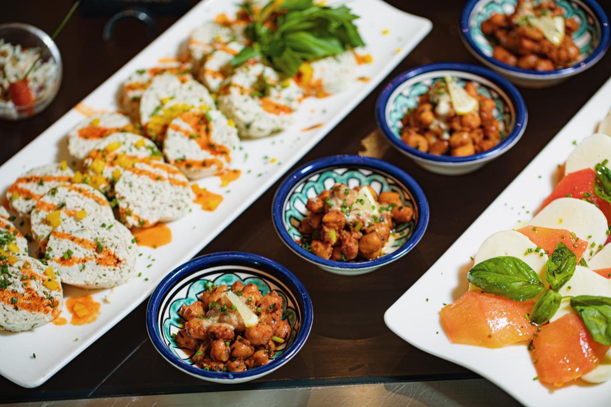 그랜드 모가도르 시티 센터 카사블랑카 외부 사진 Moroccan cuisine