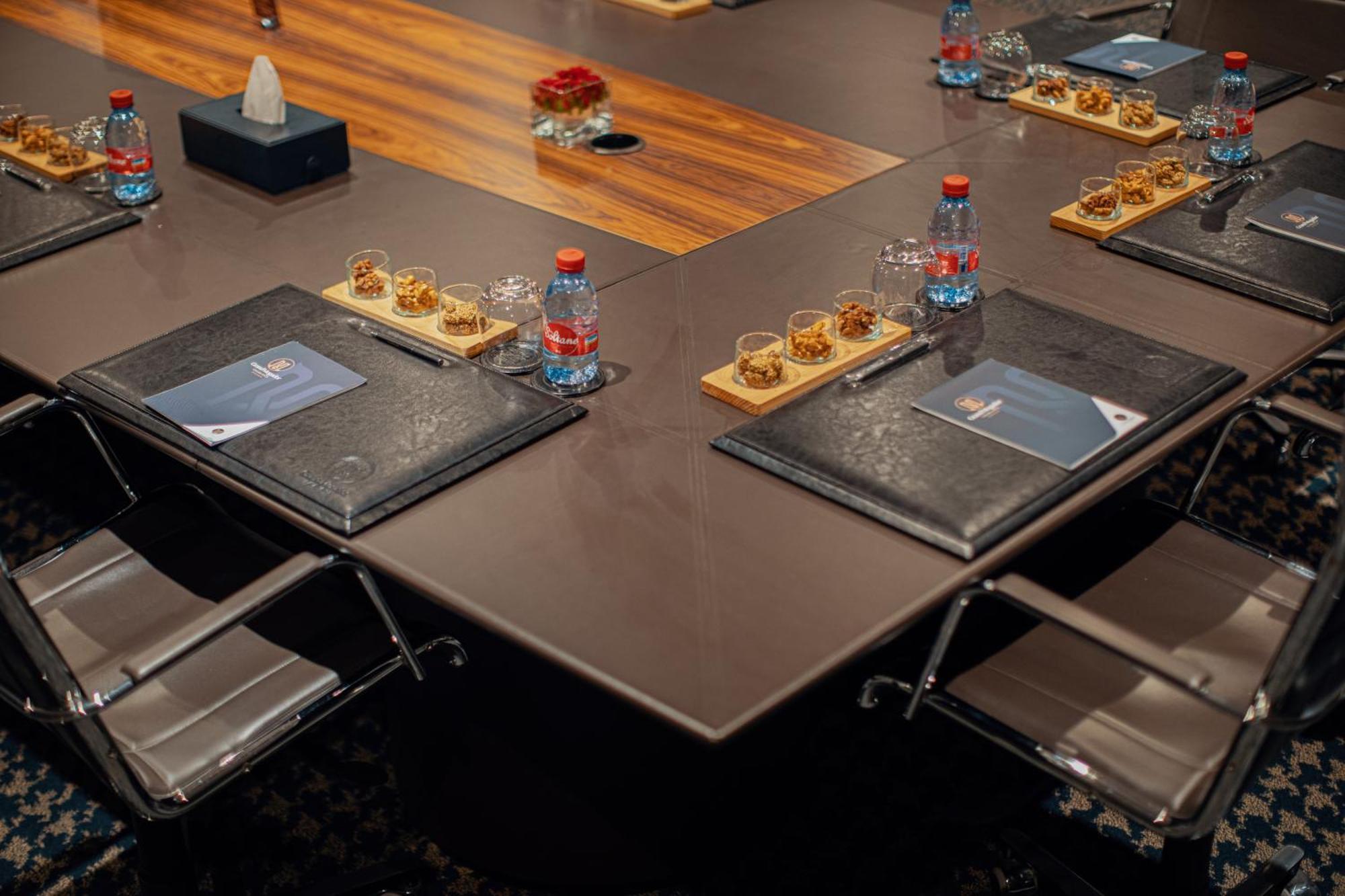 그랜드 모가도르 시티 센터 카사블랑카 외부 사진 Meeting room at the hotel
